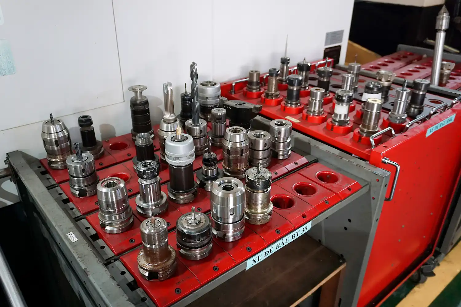 QUÁ TRÌNH PHÁT TRIỂN BALO THOÁT HIỂM IGA-SAFE 8